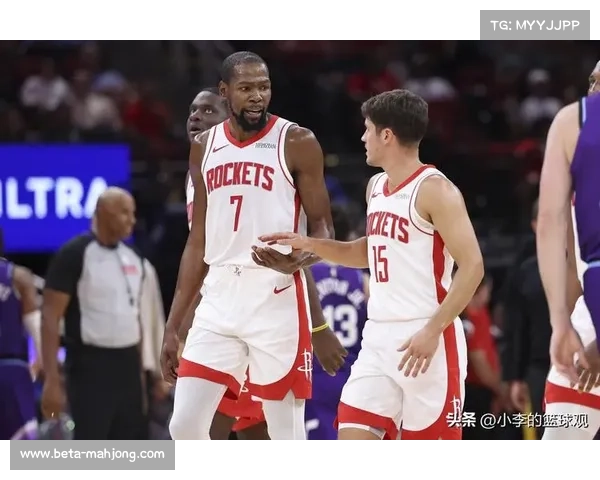 火箭阵容实验:乌度卡坚持原班人马,角色置换策略收奇效 火箭阵容实验:乌度卡坚持原班人马,角色置换策略收奇效